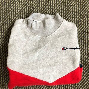 Champion Color block sweatshirt, slightly cropped Size M